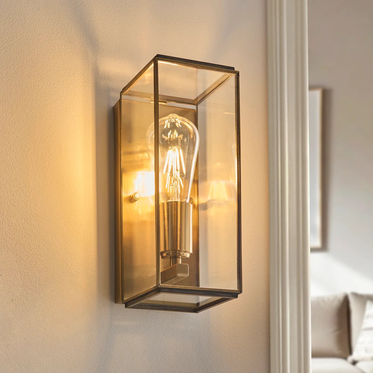 Talis Beaumont Boxed Glass Wall Light