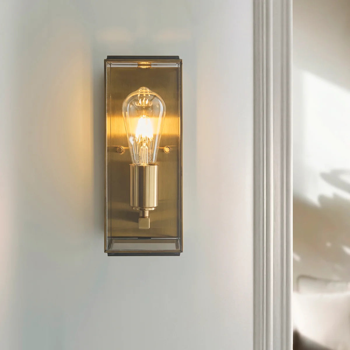 Talis Beaumont Boxed Glass Wall Light